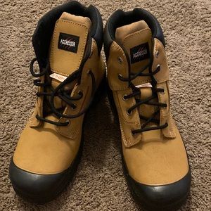 Men’s work boots